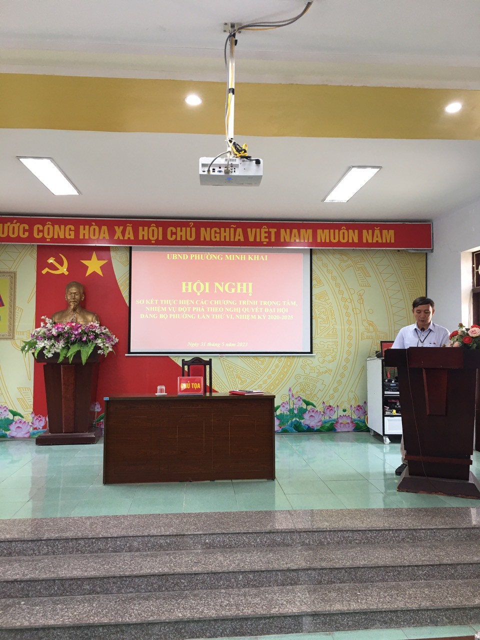 UBND phường Minh Khai tổ chức sơ kết giữa nhiệm kỳ đánh giá kết quả thực hiện các chương trình trọng tâm và Khâu đột phá tại Nghị quyết Đại hội đại biểu Đảng bộ phường lần thứ VI, nhiệm kỳ 2020 - 2025