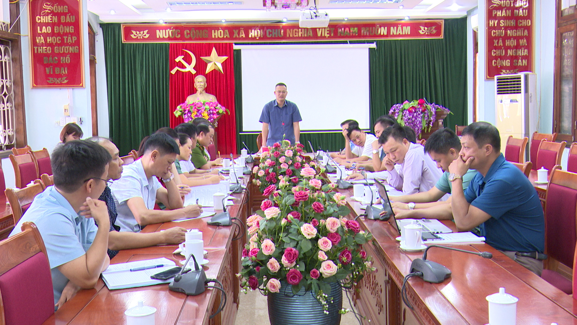 Phó Chủ tịch UBND thành phố Đào Quang Diệu làm việc với Đội kiểm tra liên ngành kiểm soát hoạt động giết mổ gia súc